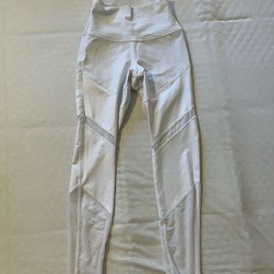 Alo yoga white leggings with mesh paneling